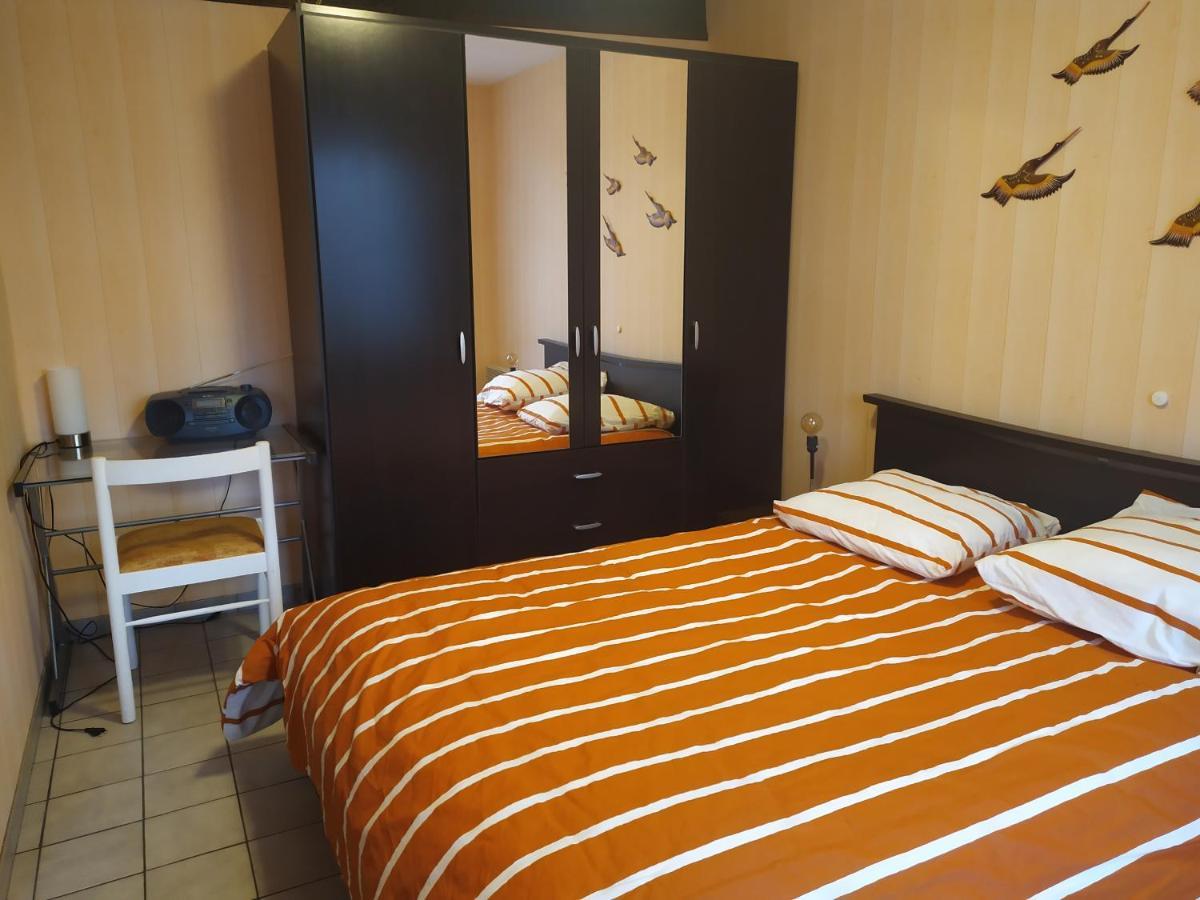 Chez Fabienne T1 Le Breuil-sur-Couze