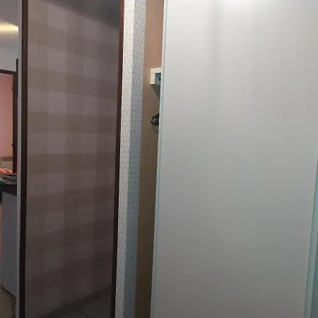 Apartamento Chez Fabienne T1 Le Breuil-sur-Couze Exterior foto