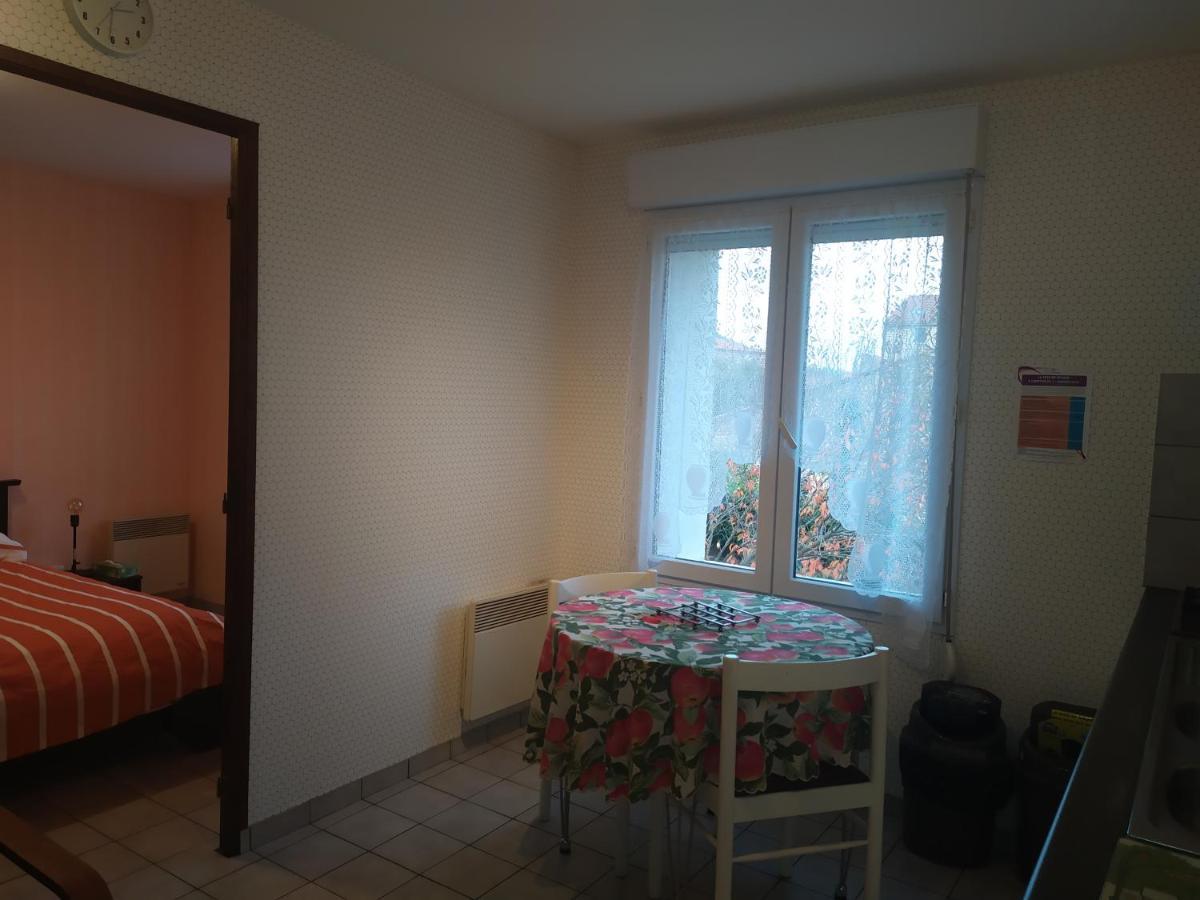 Apartment Chez Fabienne T1 Le Breuil-sur-Couze